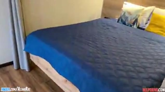Madrasta de bunda grande fodeu com o enteado no banheiro